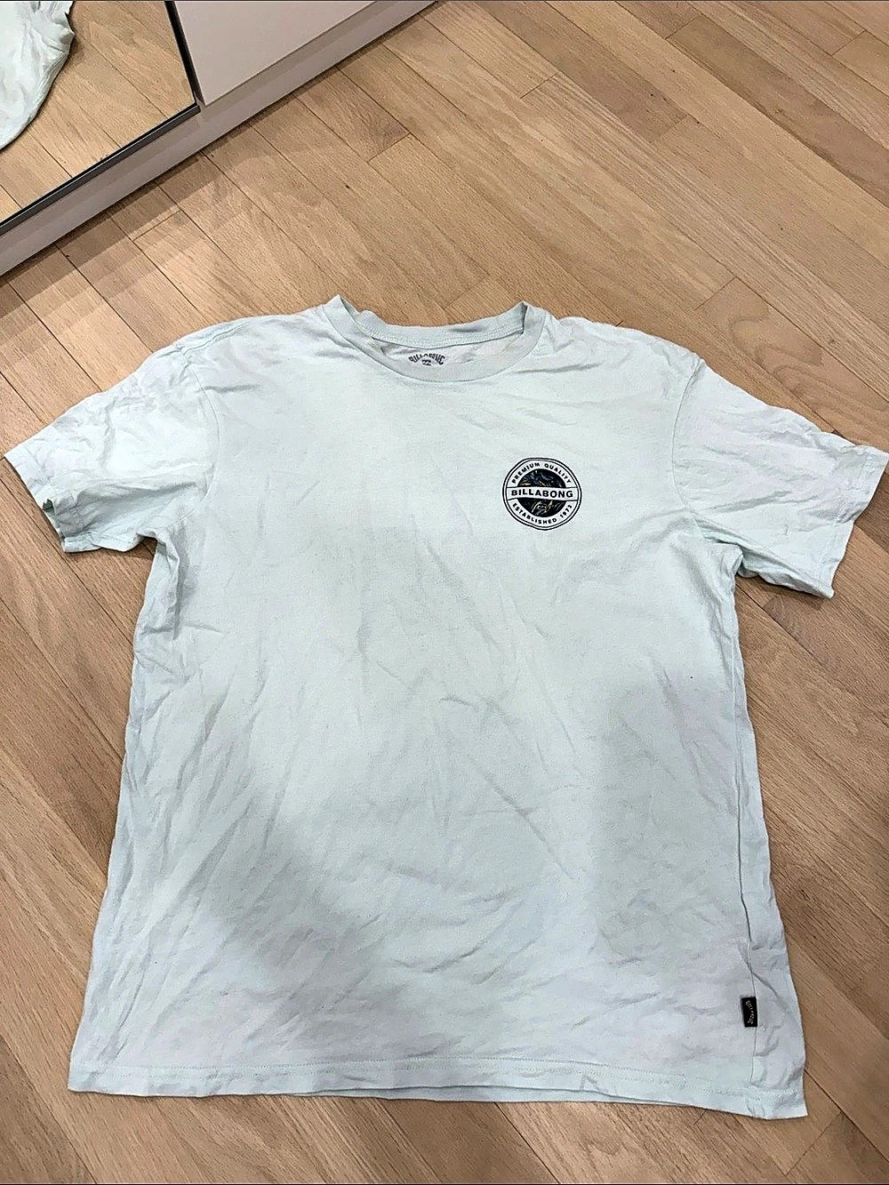 Billabong Premium Graphic T-Shirt Men's Cotton Logo Tee Large
